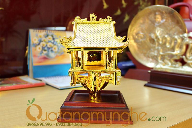 biểu tượng chùa 1 cột hà nội bằng đồng mạ vàng