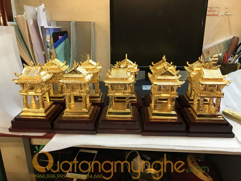 biểu tượng khuê văn các mạ vàng làm quà tặng
