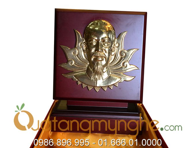 đĩa đồng lưu niệm chân dung bác hồ, phù điêu bác hồ bằng đồng 2